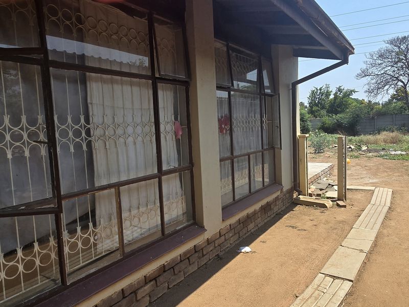 3 Bedroom House for Sale in Polokwane Central - Photo 3