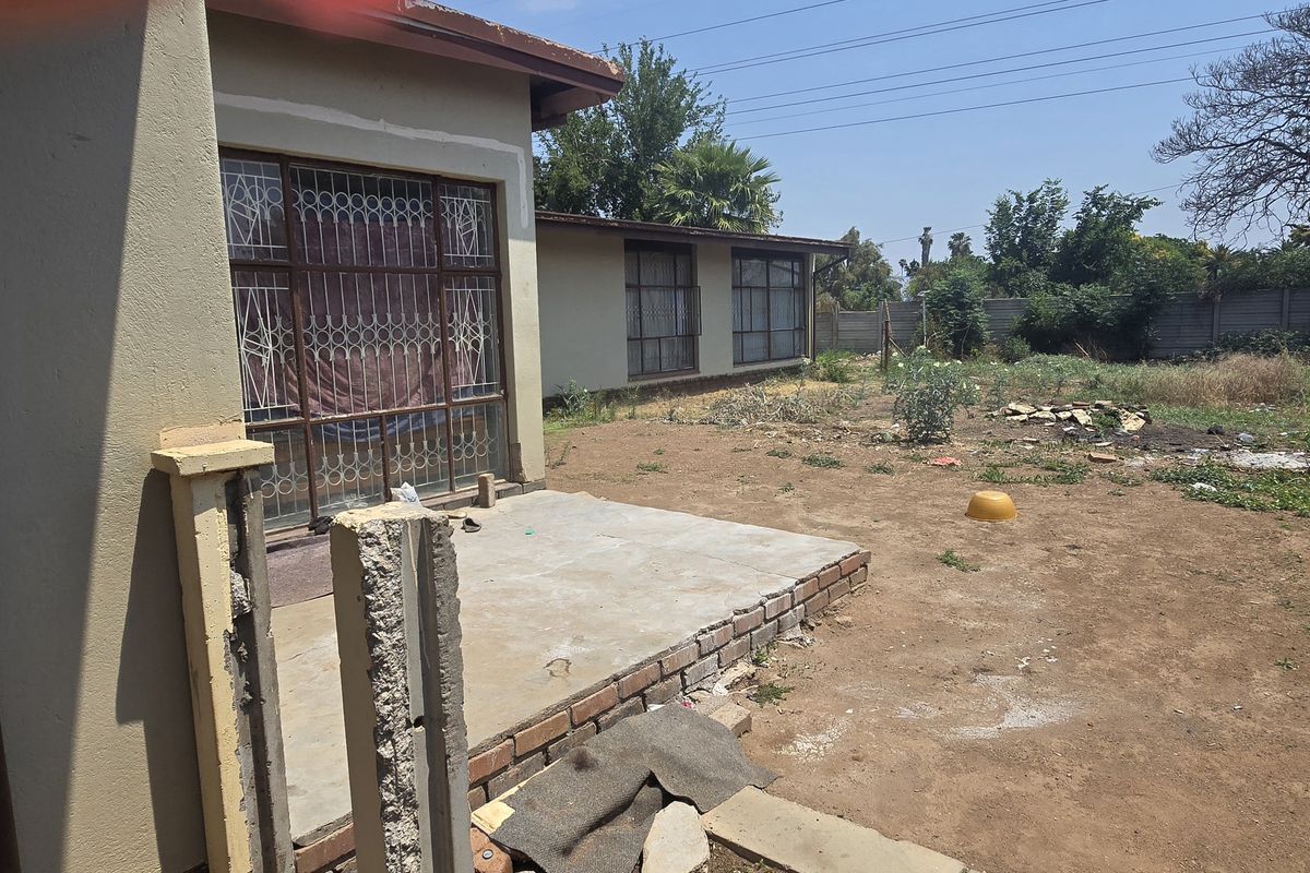 3 Bedroom House for Sale in Polokwane Central - Photo 4