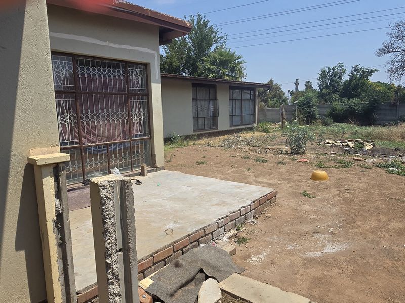 3 Bedroom House for Sale in Polokwane Central - Photo 4