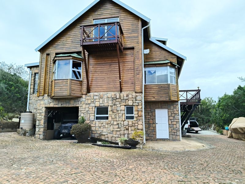 Multi- level home in the Gamoos - Photo 2