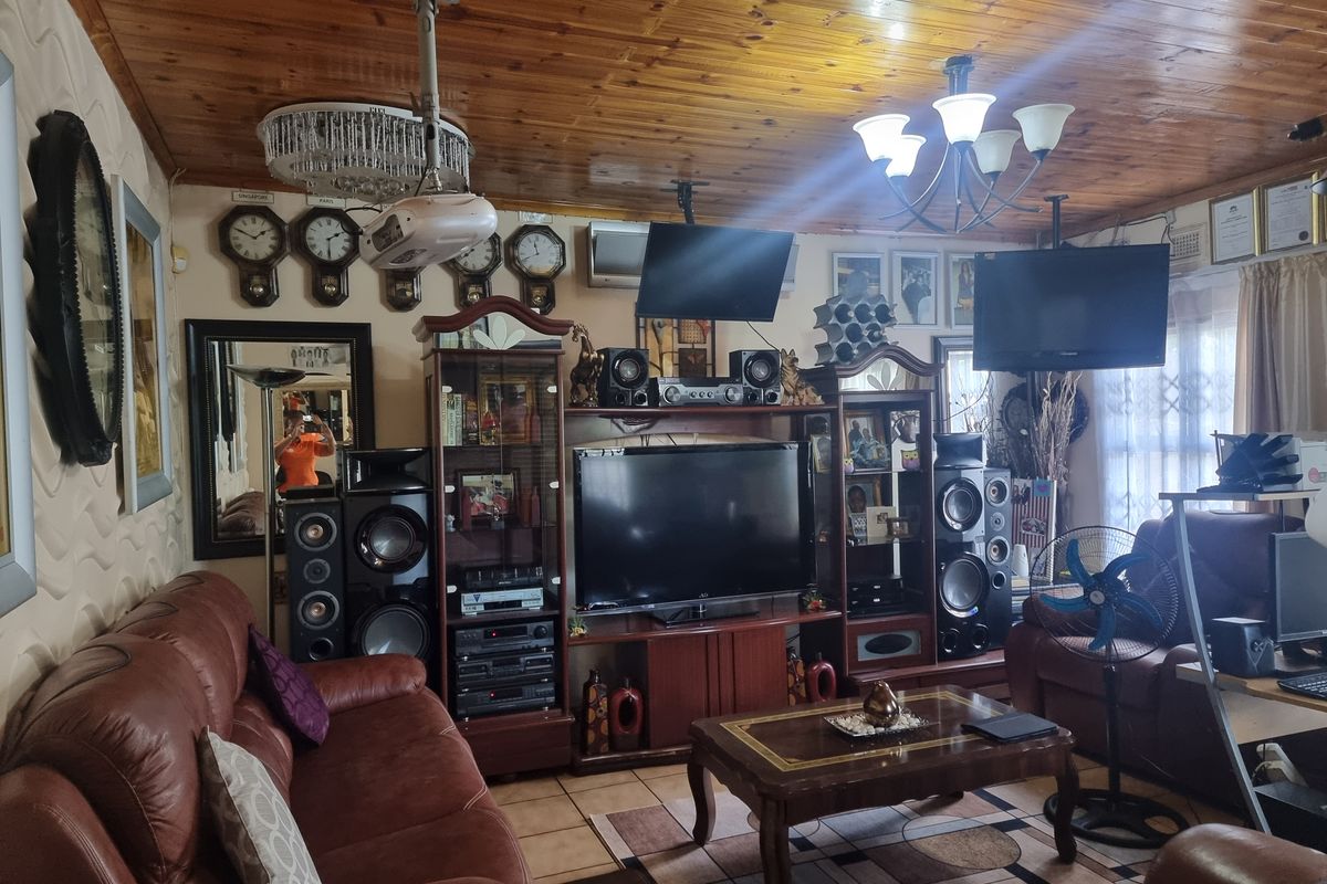 Beautiful house for sale - Photo 2