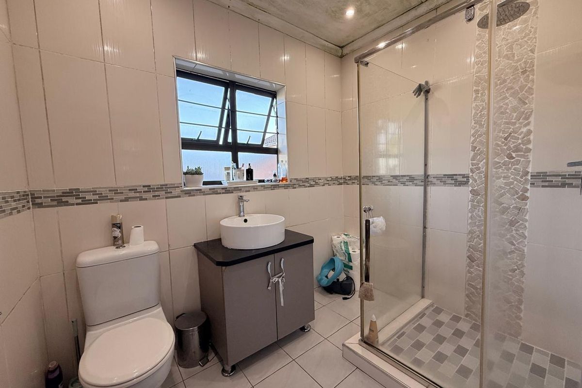 3 Bedroom Family Home in Pioneer Park Newcastle - Photo 4