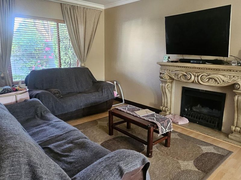 Come and view this stunning property, neat and modern. Move in ready - Photo 3