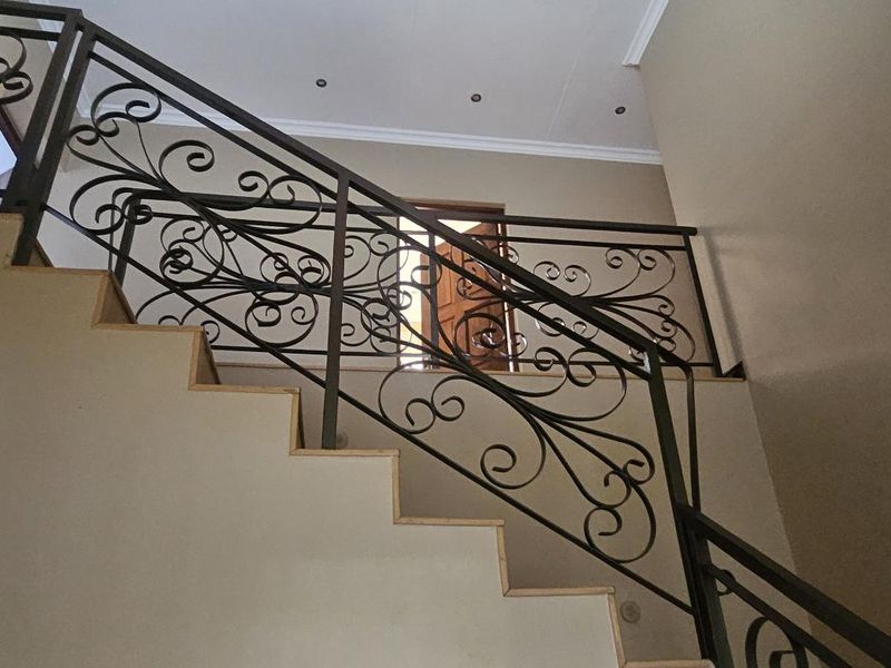 Come and view this stunning property, neat and modern. Move in ready - Photo 8