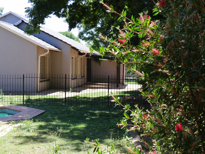 Location, Lifestyle & Loads of Potential! - Photo 2