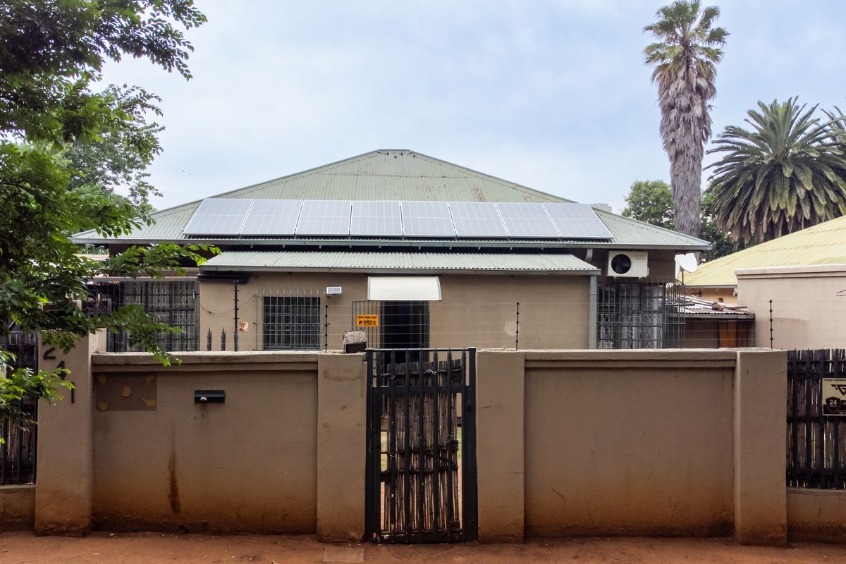 3 Bedroom with a Flat in Boksburg South - Photo 5