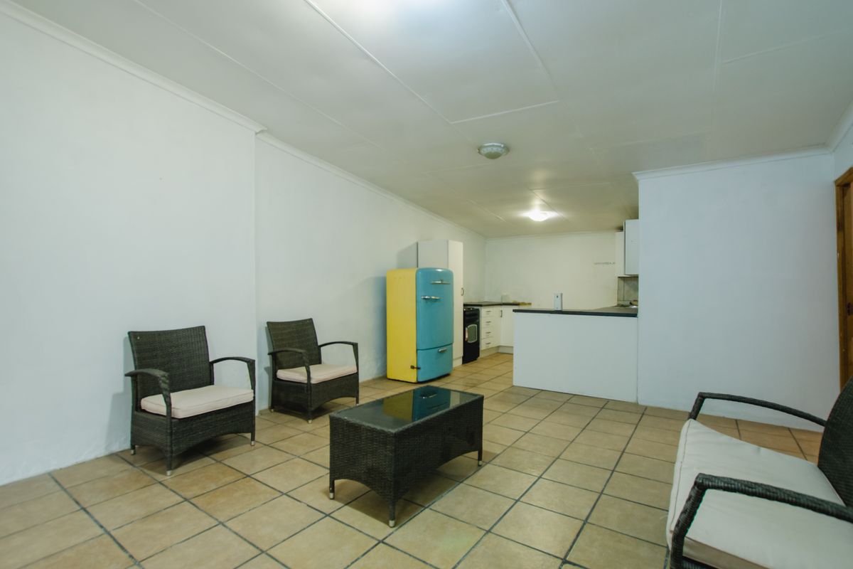 3 Bedroom with a Flat in Boksburg South - Photo 4