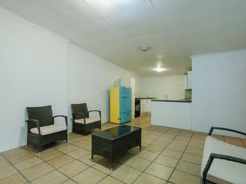 3 Bedroom with a Flat in Boksburg South - Photo 4