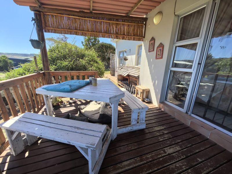 Inviting Home with Scenic Mountain Views - Photo 6