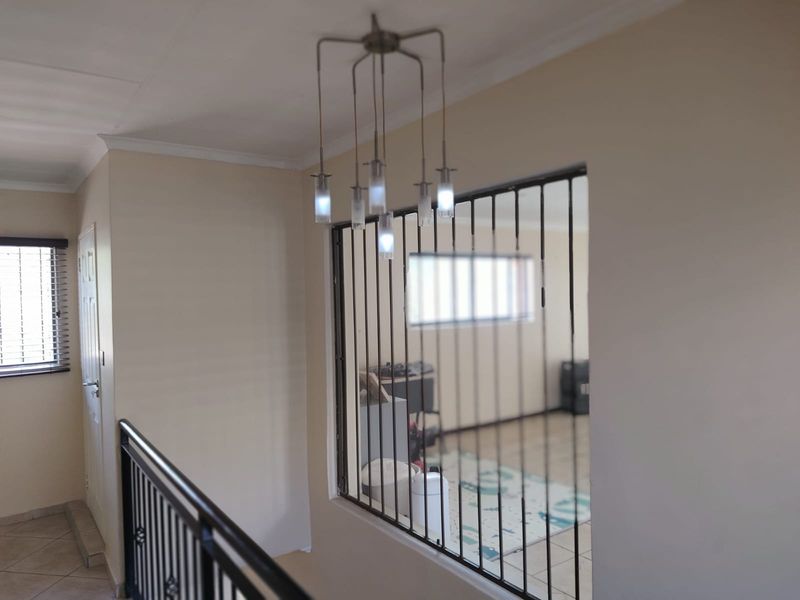 Elegant 4 Bedroom Duplex Cluster Home for Sale in Secure Estate in Ravenswood, Boksburg - don't miss - Photo 8