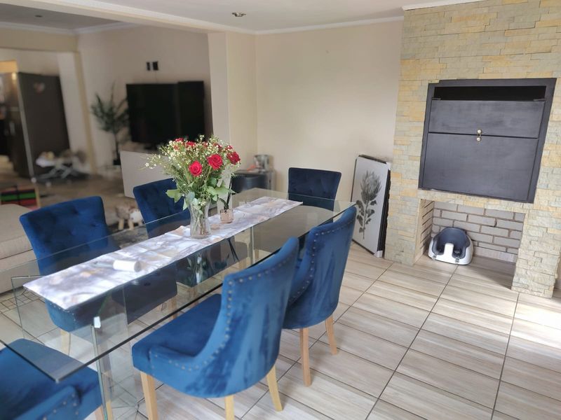 Elegant 4 Bedroom Duplex Cluster Home for Sale in Secure Estate in Ravenswood, Boksburg - don't miss - Photo 3