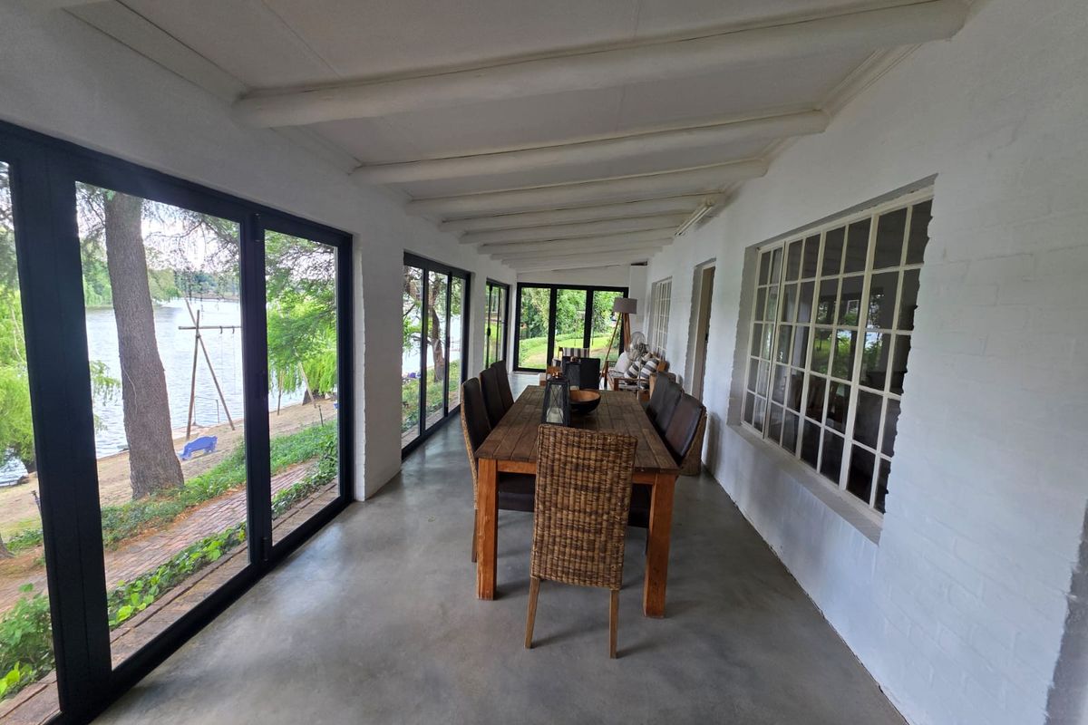 Magnificent Property for Sale Next to the Vaal River! - Photo 2