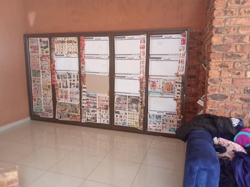 4 Bedroom House For Sale Dalpark Ext 11 - Photo 9