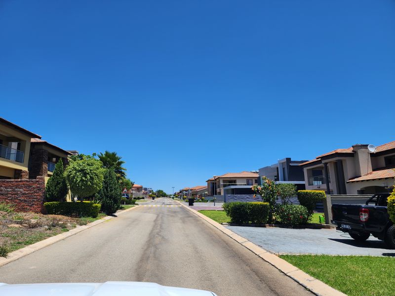 Vacant Land in secure Estate - Photo 5