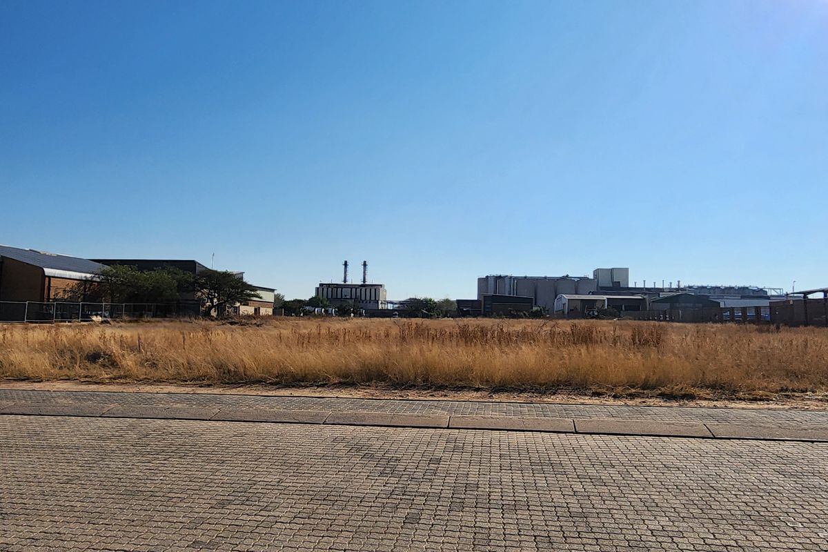 RARE INDUSTRIAL OPPORTUNITY – PRIME 6 000m2 VACANT STAND FOR SALE - Photo 5