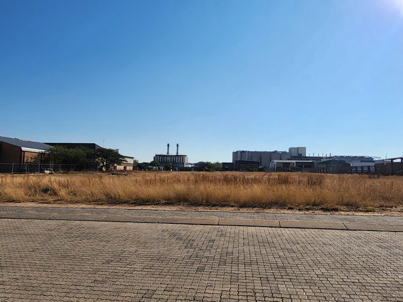 RARE INDUSTRIAL OPPORTUNITY – PRIME 6 000m2 VACANT STAND FOR SALE - Photo 5