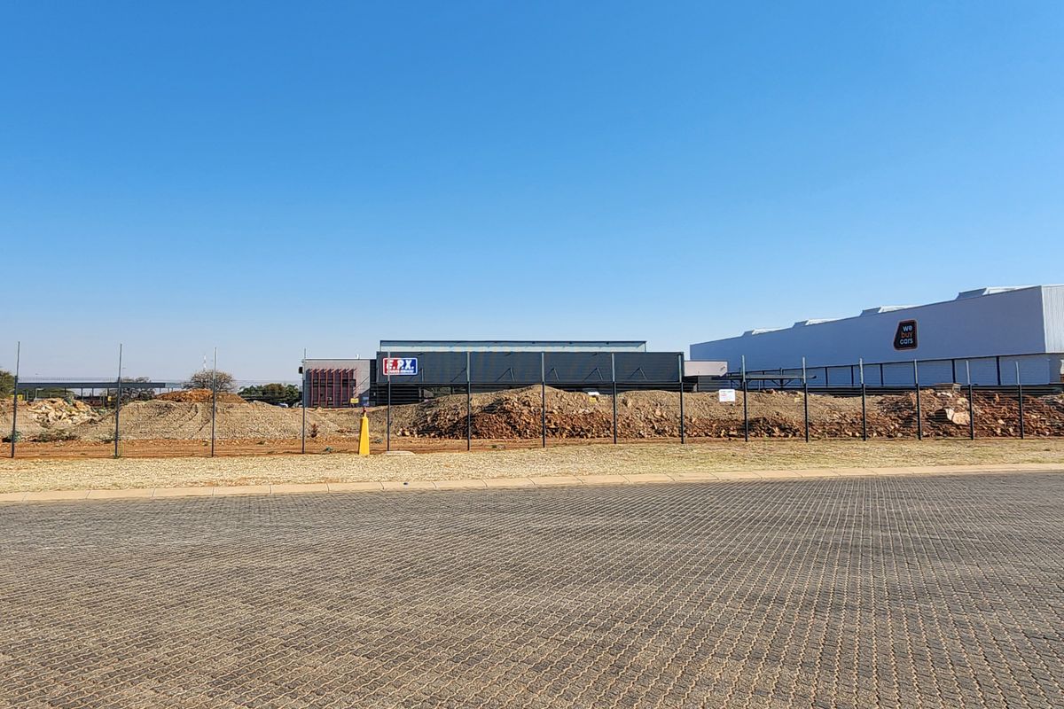RARE INDUSTRIAL OPPORTUNITY – PRIME 6 000m2 VACANT STAND FOR SALE - Photo 3