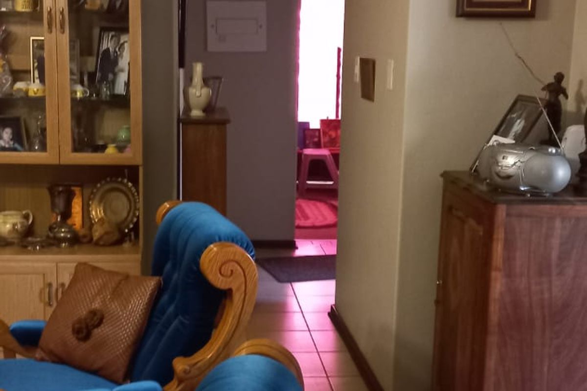 Retirement Village Unit For Sal – Age 50+ - Photo 3