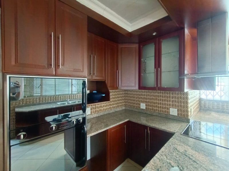 !Warm Coloring and Exciting! !Home Glowing with Warmth and Comfort! - Photo 10