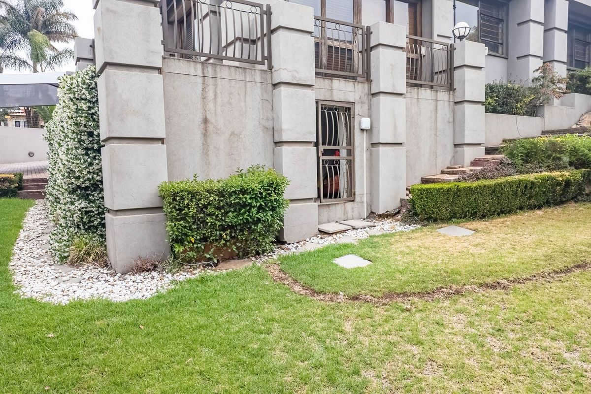 Established! Exquisite! Elaborate Lifestyle! - Photo 4