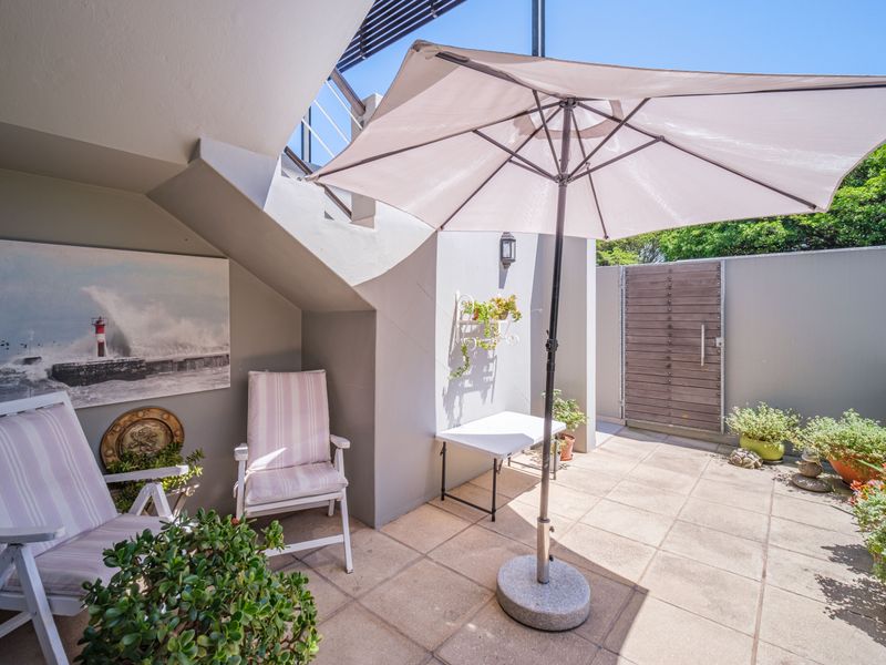 Coastal Luxury in Prestigious Dunkirk Estate - Photo 2