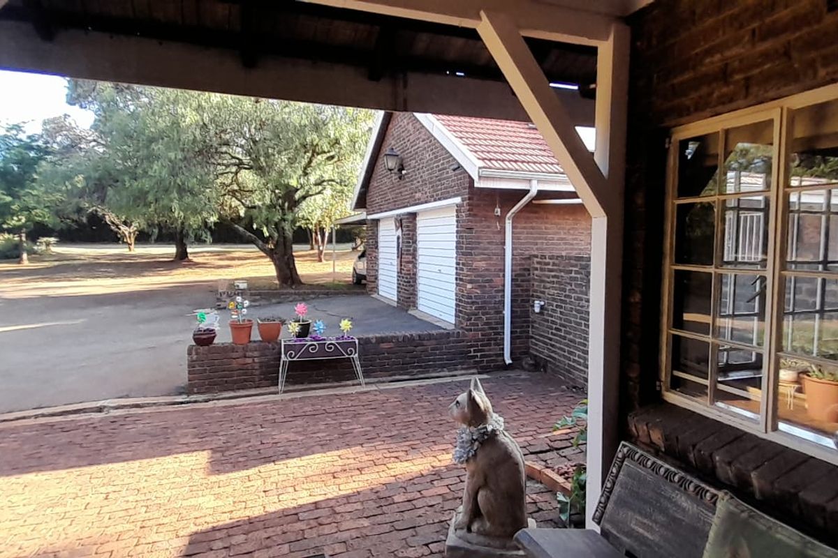 Comfortable family estate in a tranquil neighbourhood - Photo 3