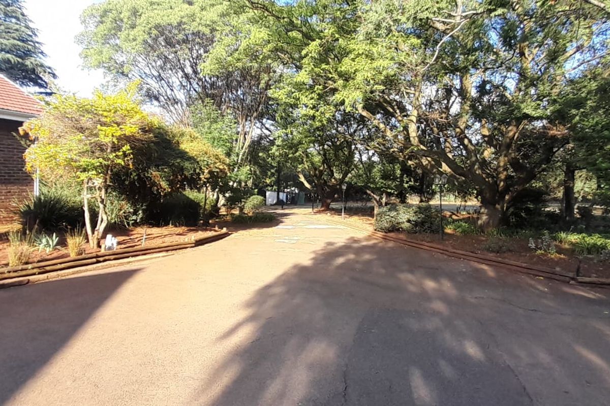 Comfortable family estate in a tranquil neighbourhood - Photo 5