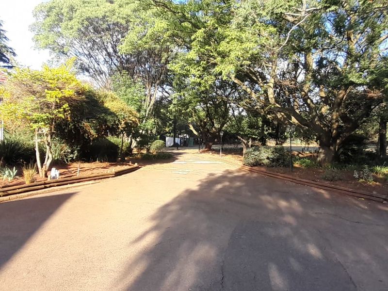 Comfortable family estate in a tranquil neighbourhood - Photo 5