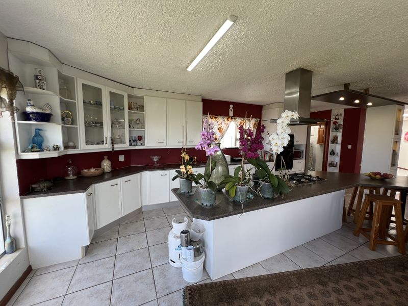 Prime Coastal Investment with Sea Views & Income Potential - Photo 7