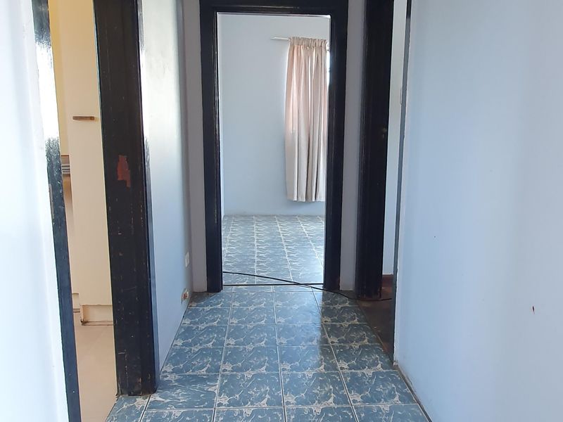 Investor’s Dream in Upper Central – Endless Potential Awaits! - Photo 8