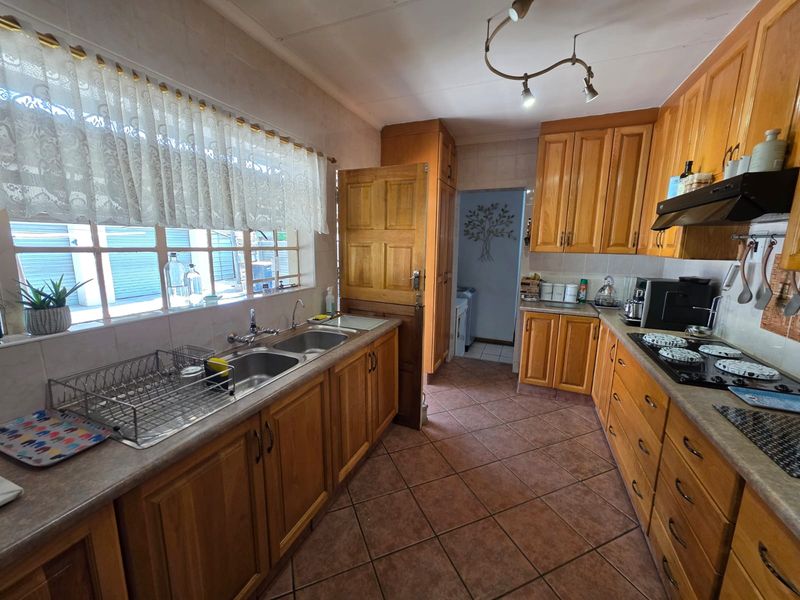 Very Neat House for Sale in Waldrift! - Photo 9