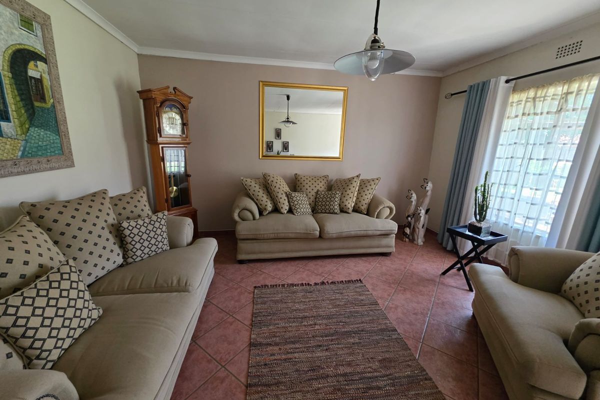 Very Neat House for Sale in Waldrift! - Photo 4