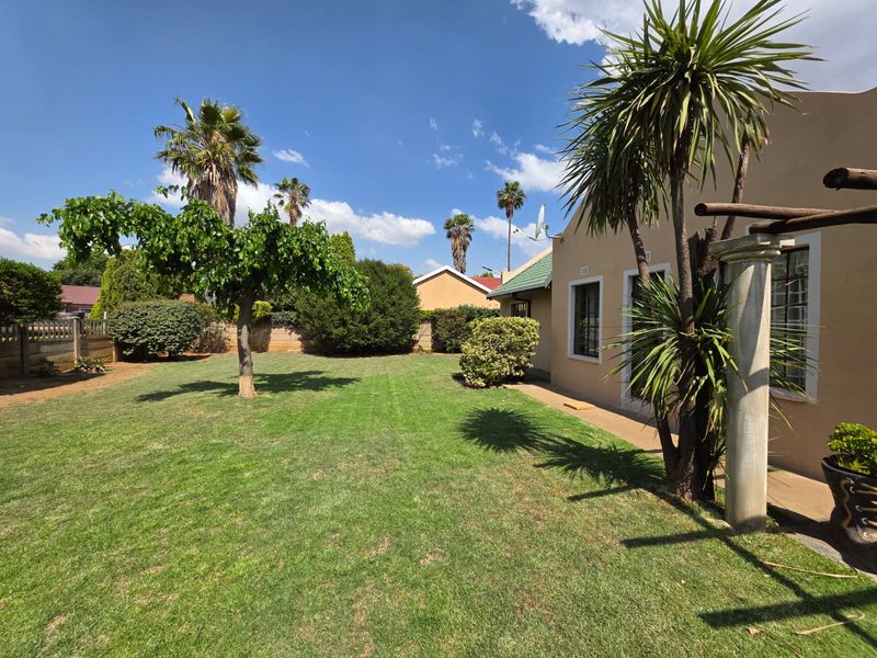 Very Neat House for Sale in Waldrift! - Photo 3