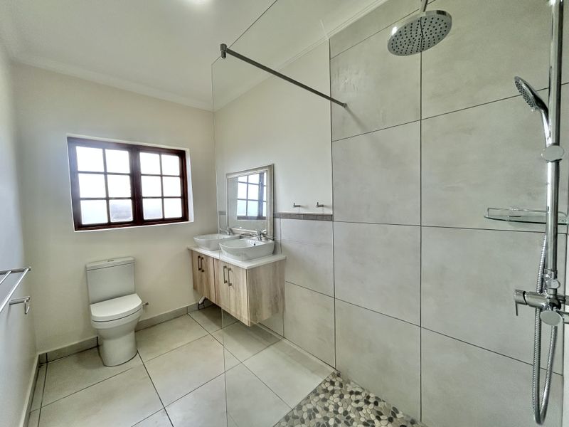 Single level Family home in Wavecrest - Photo 9