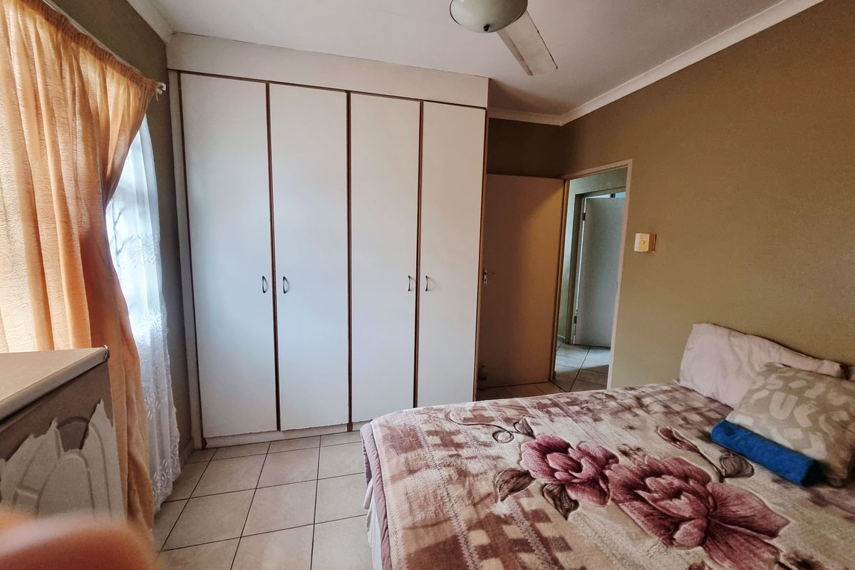 3 Bedroom House For Sale - Photo 5