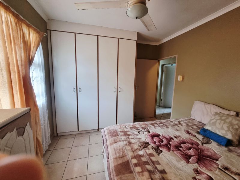 3 Bedroom House For Sale - Photo 5