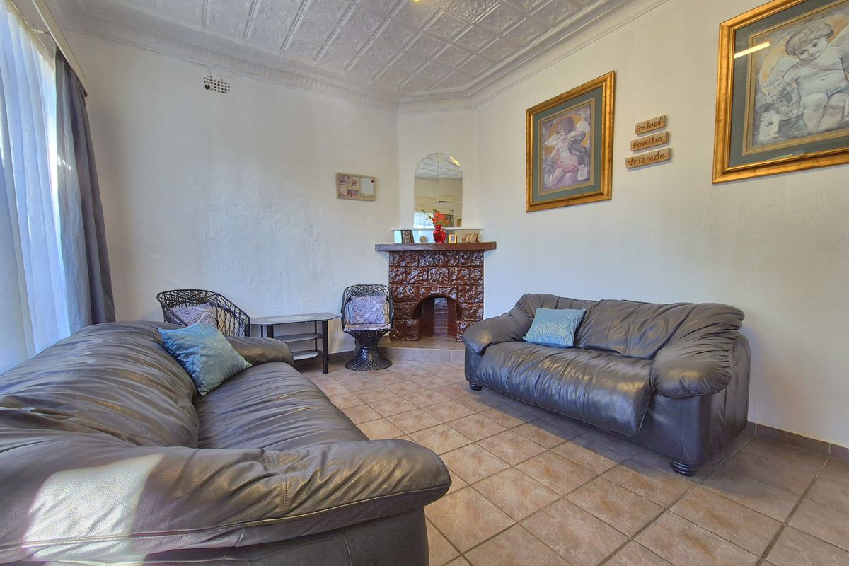 You'll Never Have To Buy Her Flowers Ever Again! - Photo 2