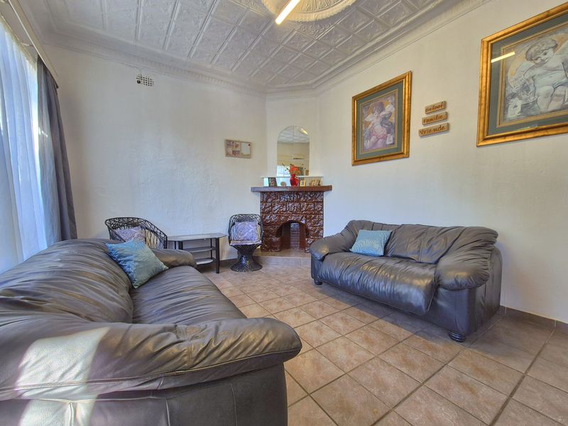 You'll Never Have To Buy Her Flowers Ever Again! - Photo 2