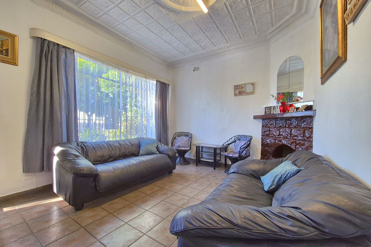 You'll Never Have To Buy Her Flowers Ever Again! - Photo 3