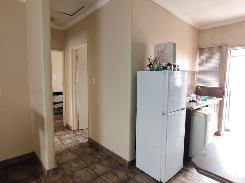 Neat 2-Bedroom Townhouse for Sale. - Photo 3