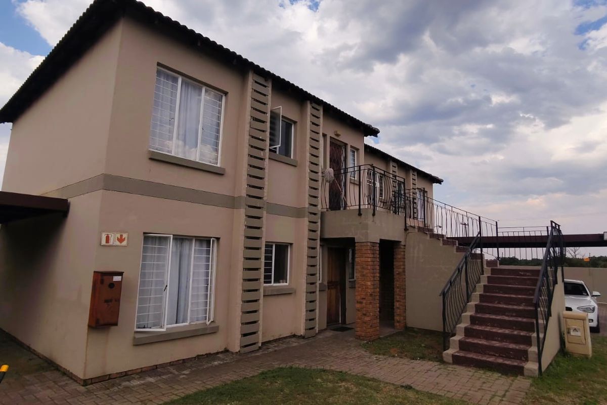 Neat 2-Bedroom Townhouse for Sale. - Photo 5