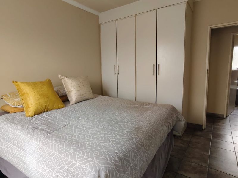 Neat 2-Bedroom Townhouse for Sale. - Photo 8