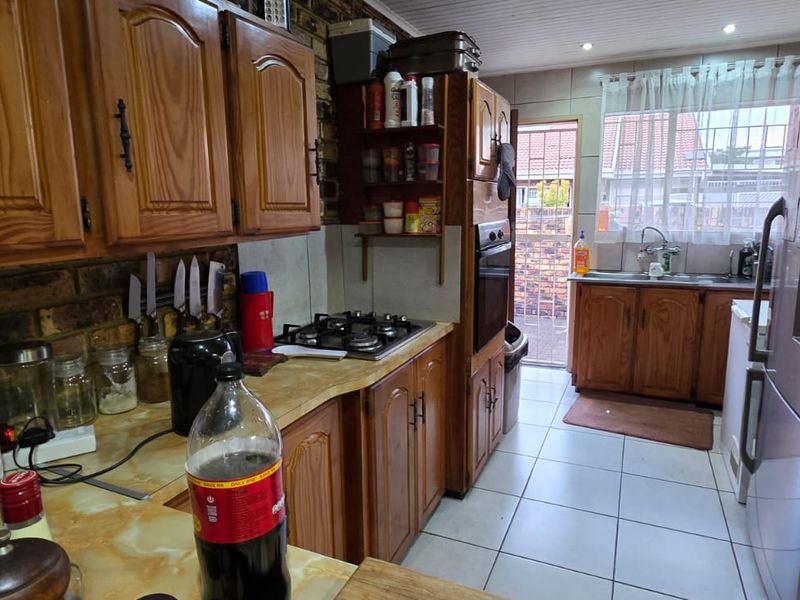 Modern 3-Bedroom Townhouse with Study in SE1. - Photo 7