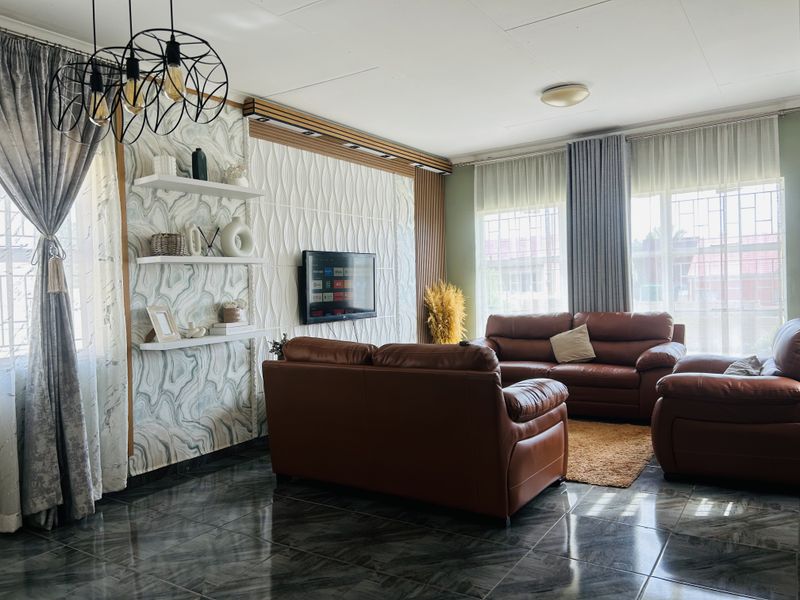 Spacious 3-Bedroom Family Home in a Prime Location - Photo 8