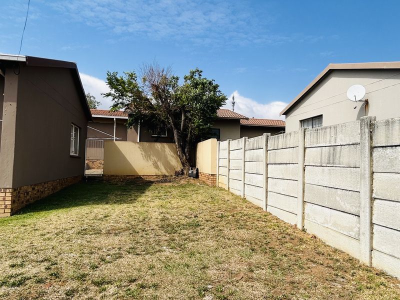 Spacious 3-Bedroom Family Home in a Prime Location - Photo 4