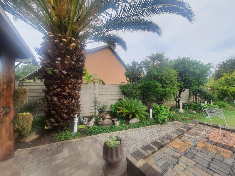 Perfect Buy In Flora Gardens For An Amazing Price. - Photo 6