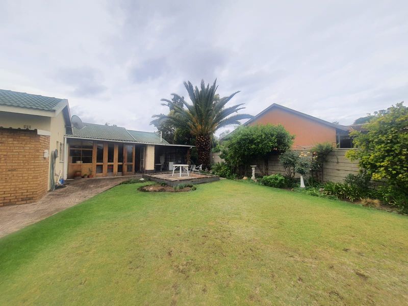 Perfect Buy In Flora Gardens For An Amazing Price. - Photo 3