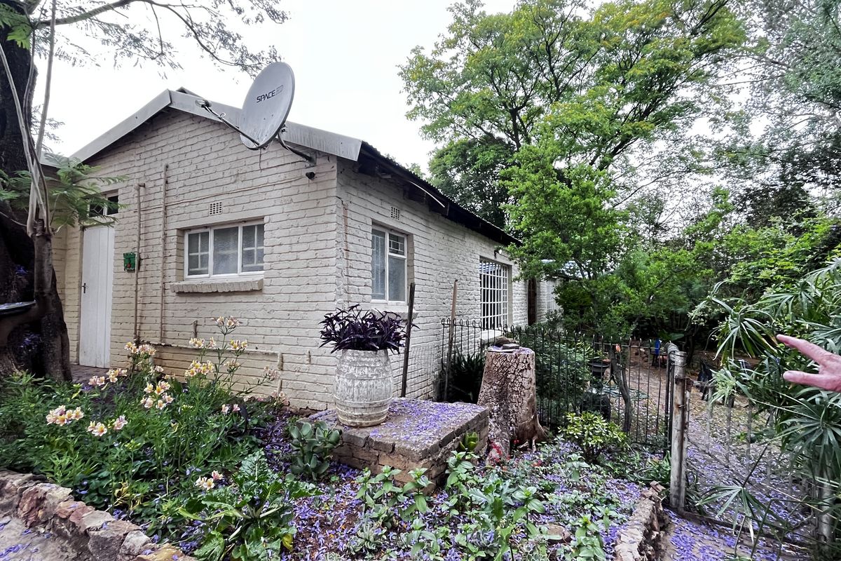 Country Living Close to Town! - Photo 5