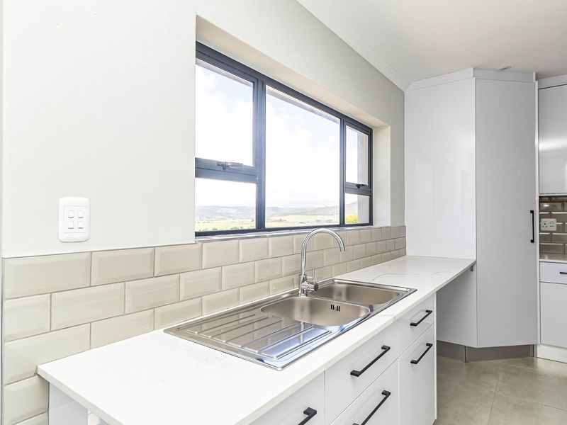 Magnificent, brand new in the Garden Route - Photo 7