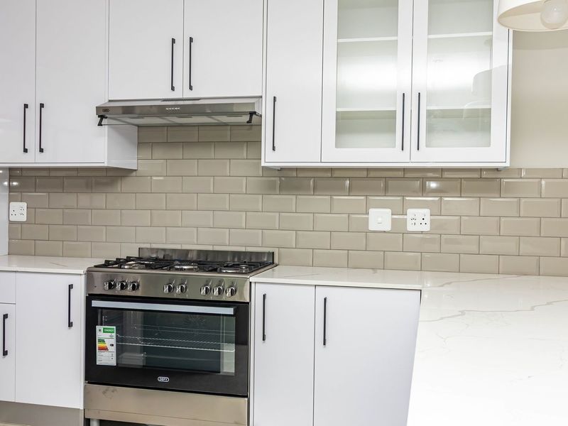 Magnificent, brand new in the Garden Route - Photo 6